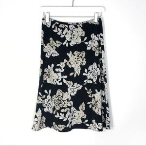 🌊 5/$35! BCBGMaxAzria skirt floral black cream S